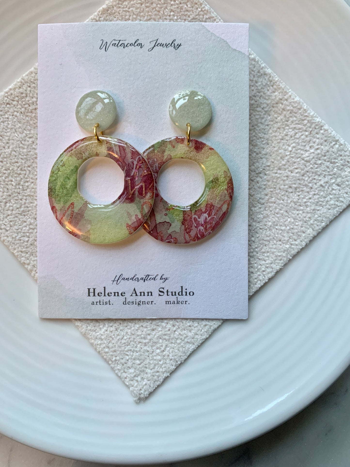 Blushing Lilies Collection: Circles