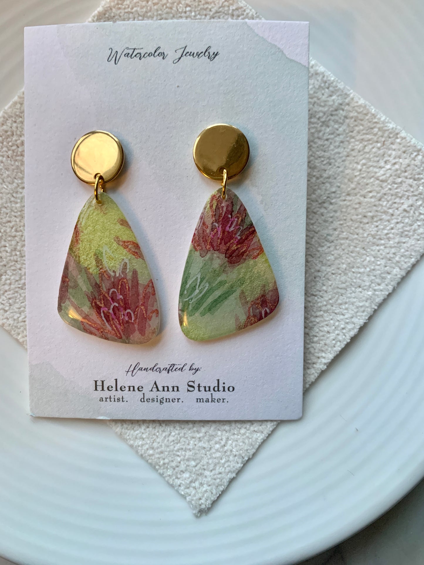 Blushing Lilies Collection: Triangles