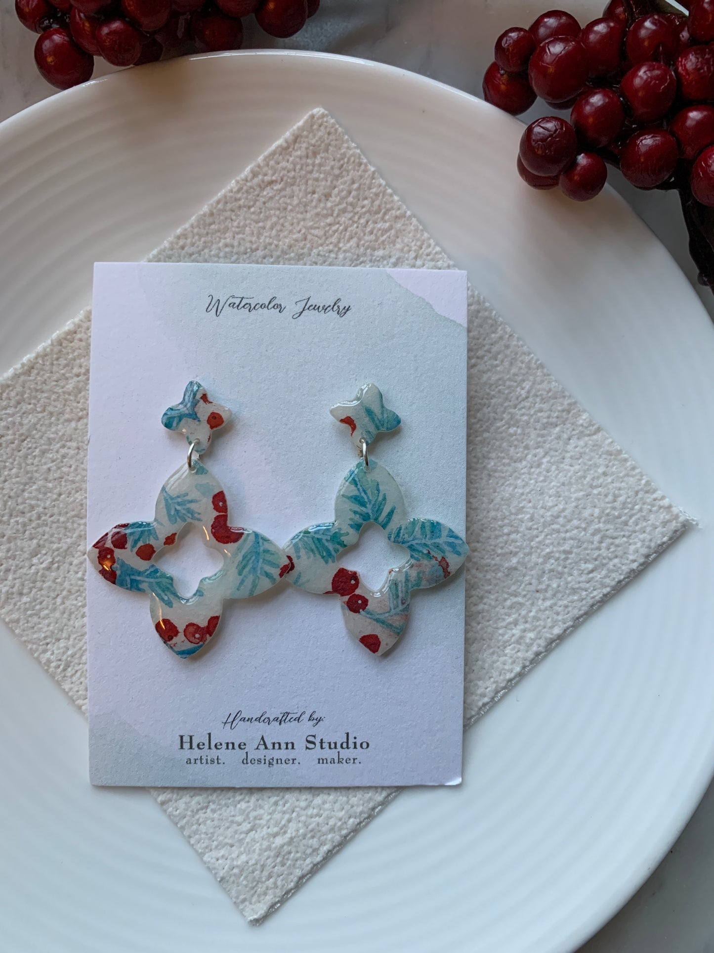 Winterberry Collection: Clovers