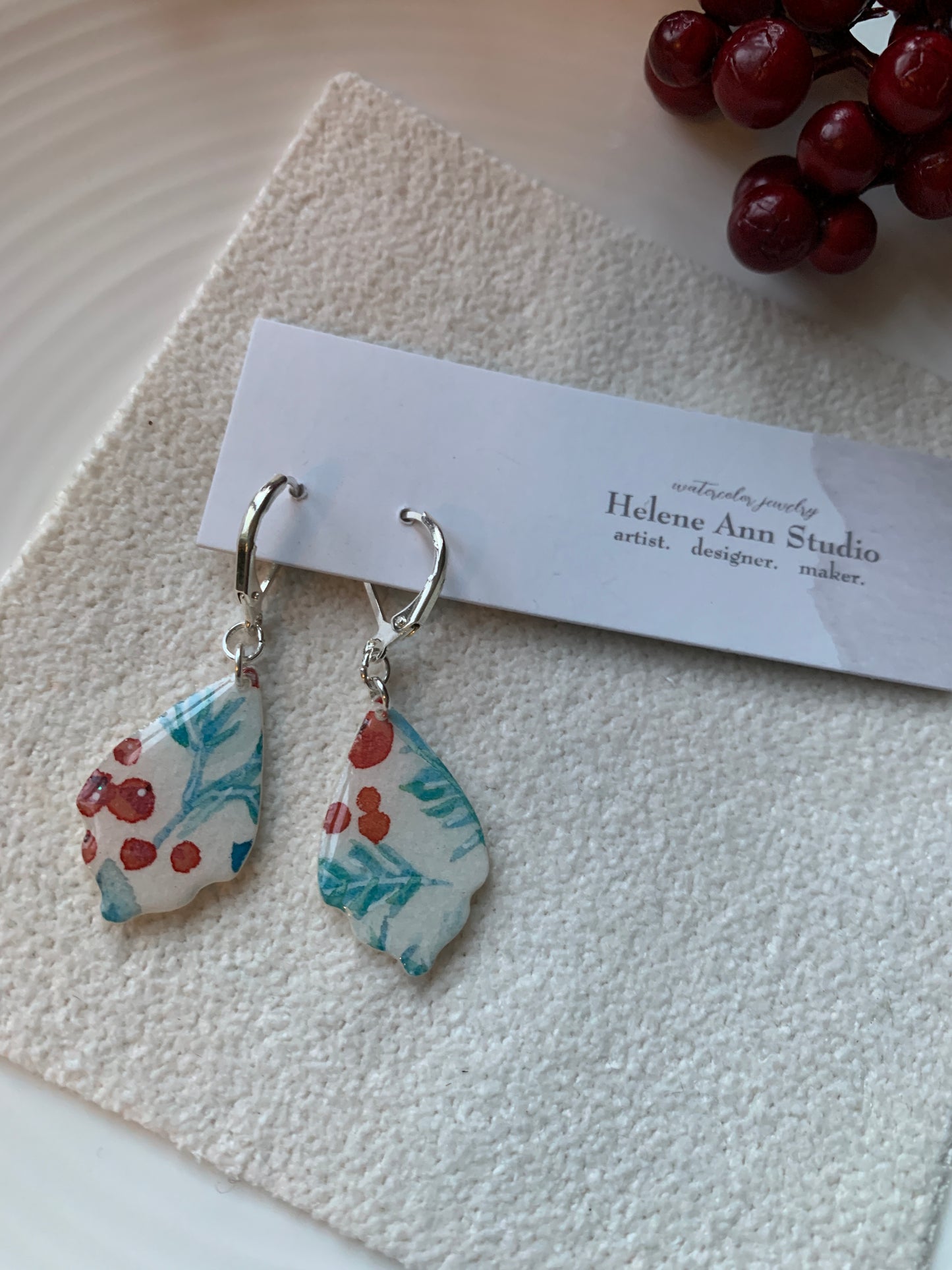 Winterberry Collection: Dangle Moroccans