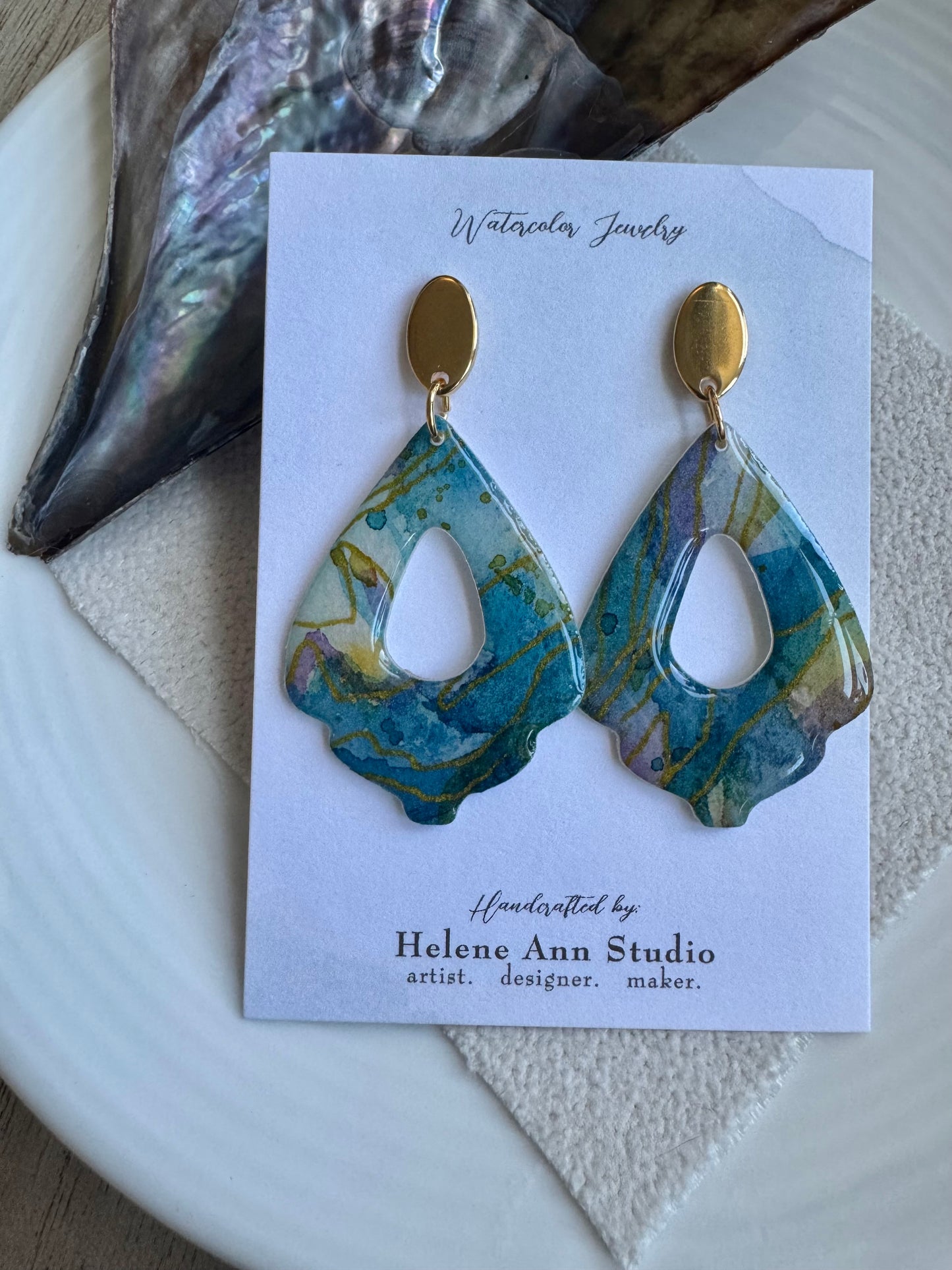 Blue Iridescence Collection: Moroccan Donuts