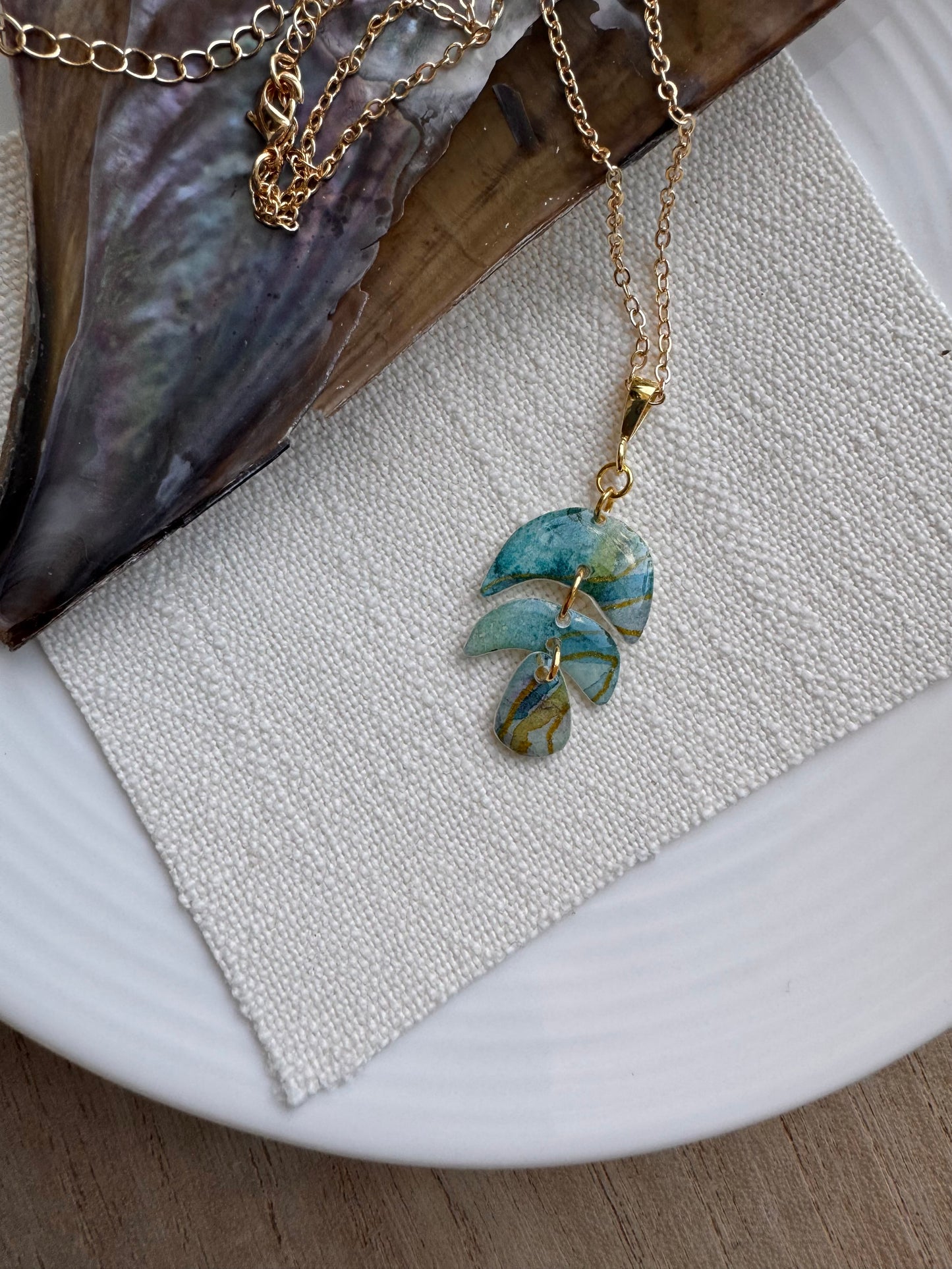 Blue Iridescence Collection: Necklace