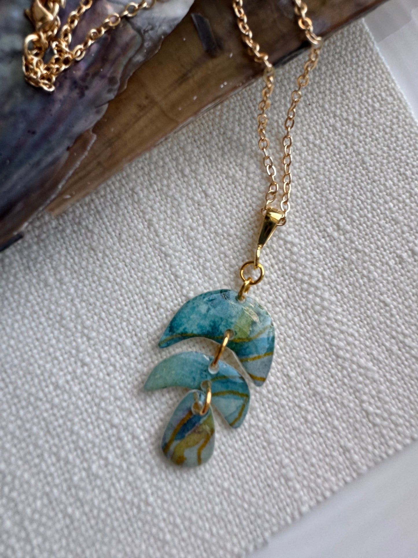 Blue Iridescence Collection: Necklace
