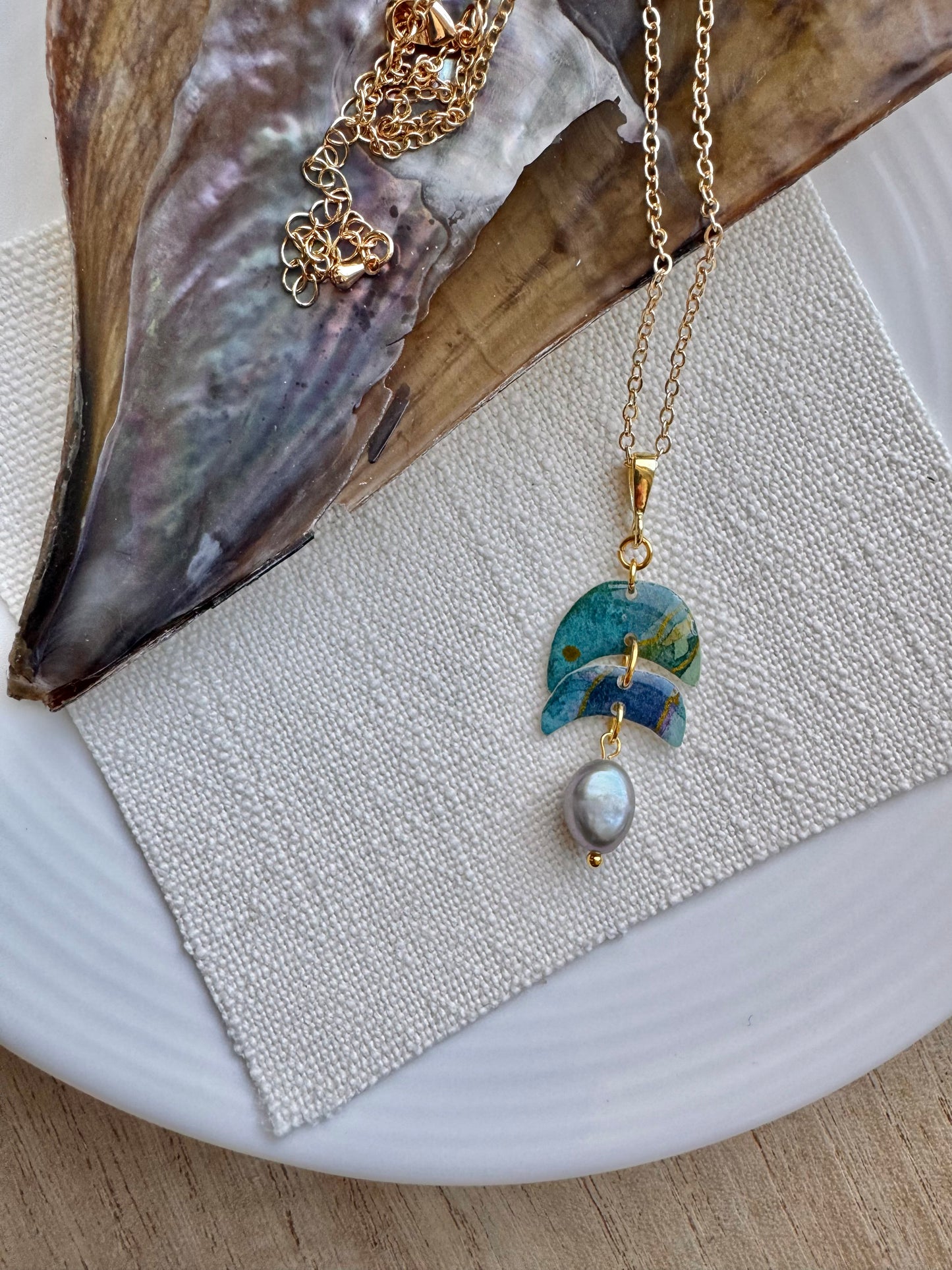 Blue Iridescence Collection: Necklace