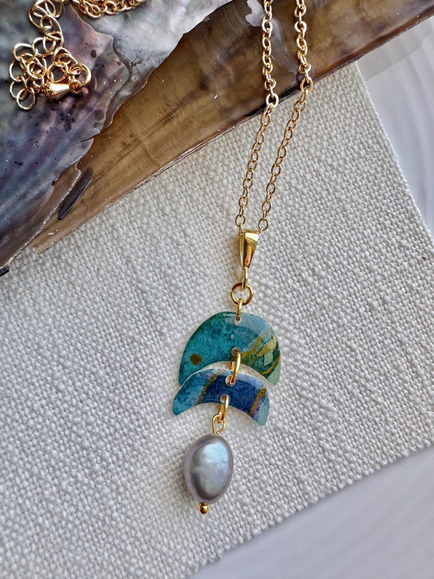 Blue Iridescence Collection: Necklace