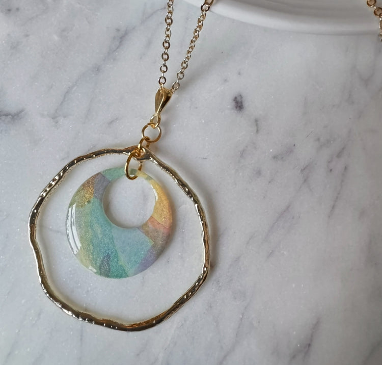 Gold Pendant Necklaces