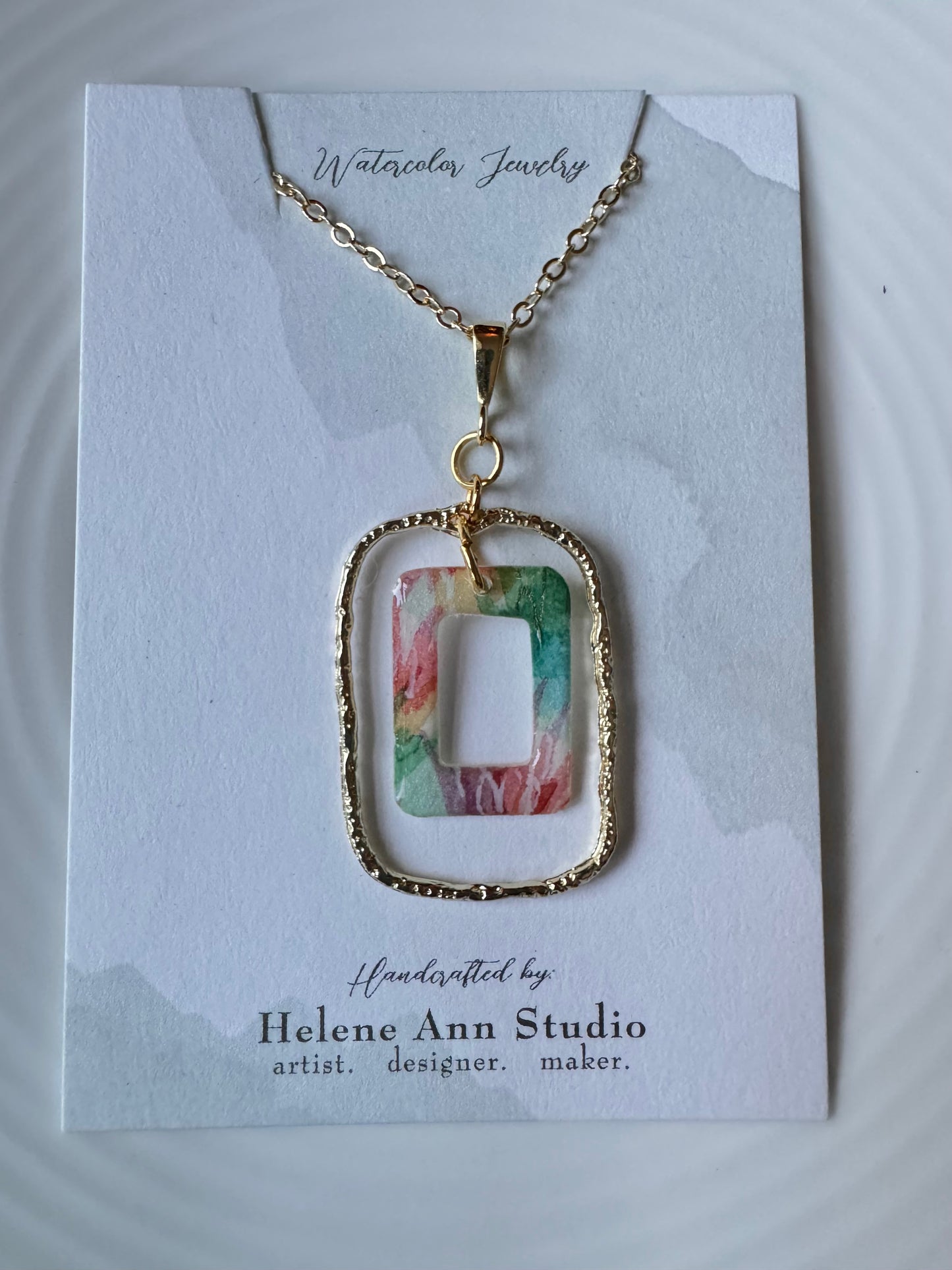 Gold Pendant Necklace