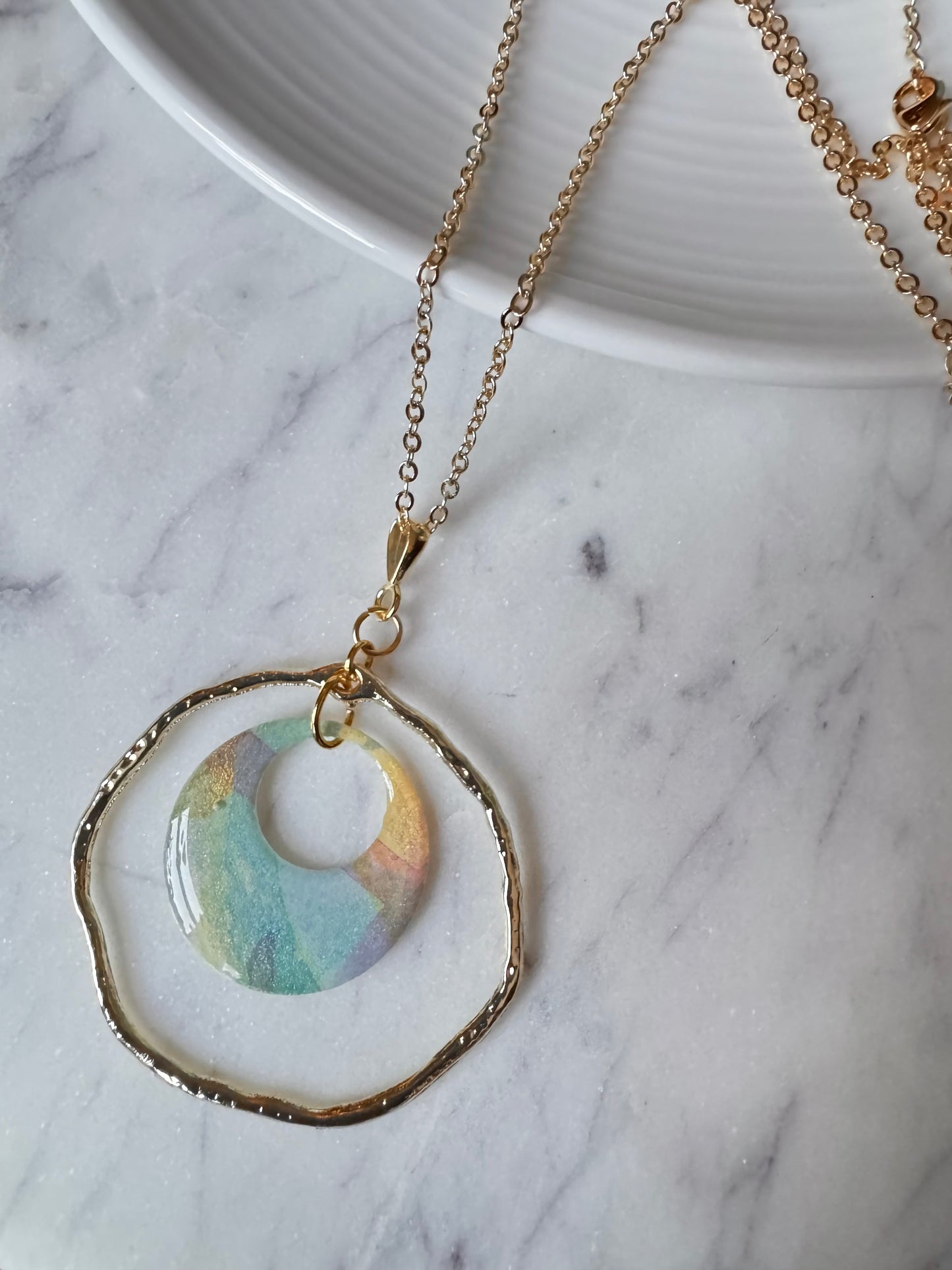 Gold Pendant Necklace