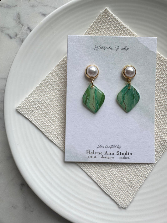 Jade Collection: Diamonds with Pearl Studs