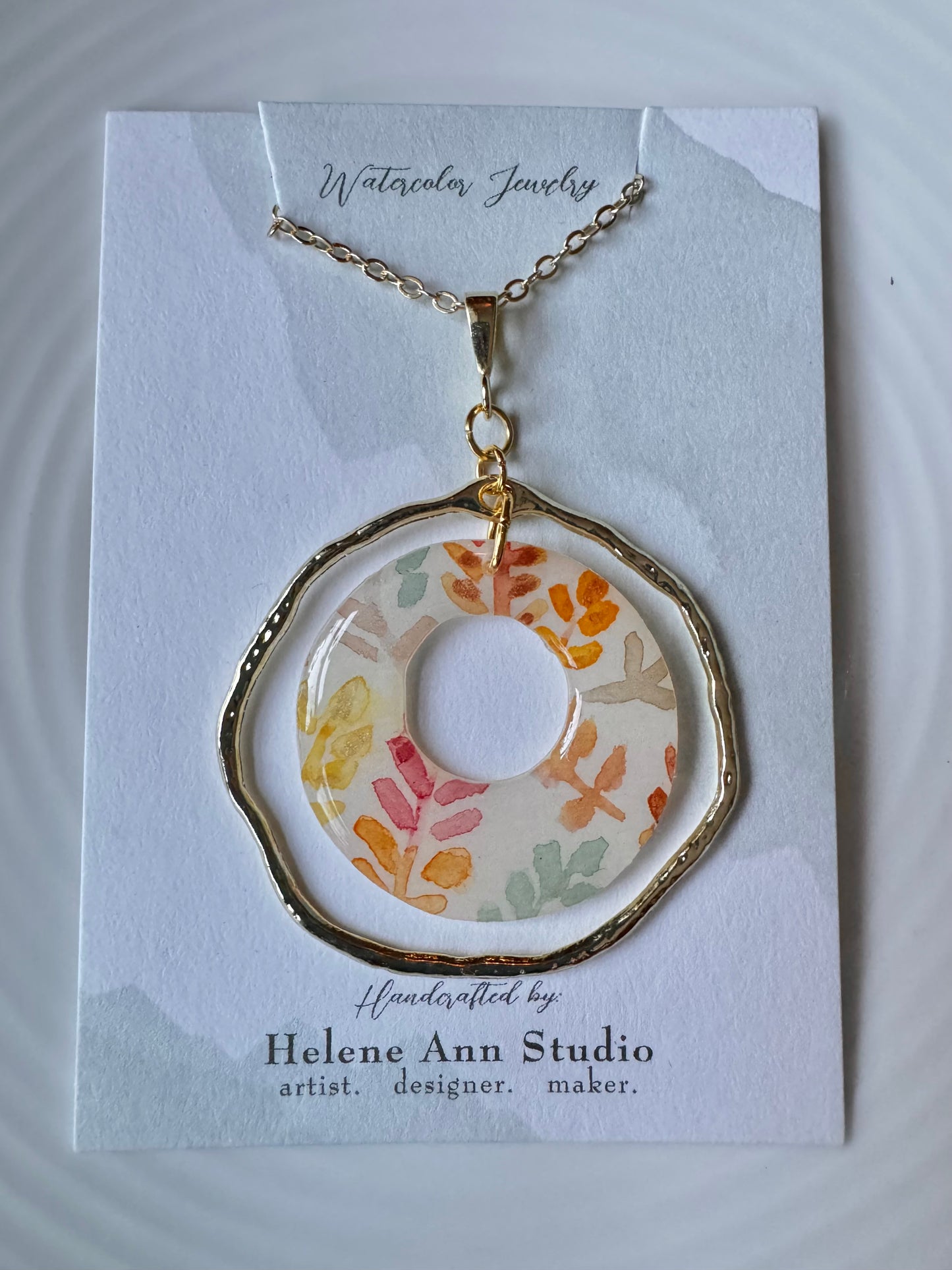 Gold Pendant Necklace